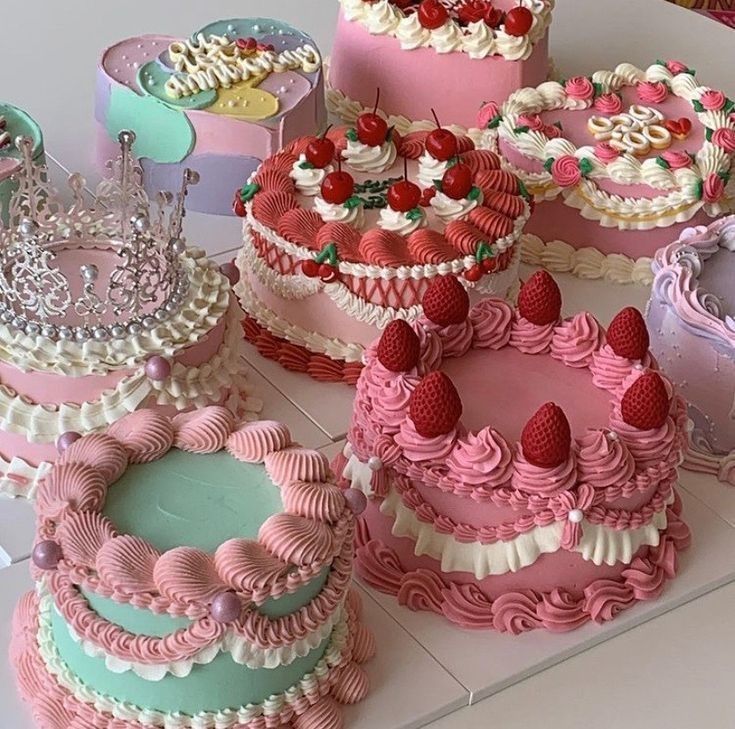 Pretty Decorated Cakes