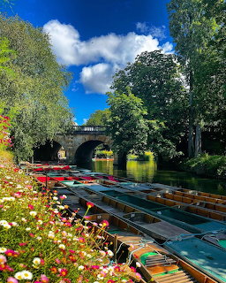 Magdalen Bridge with Punts