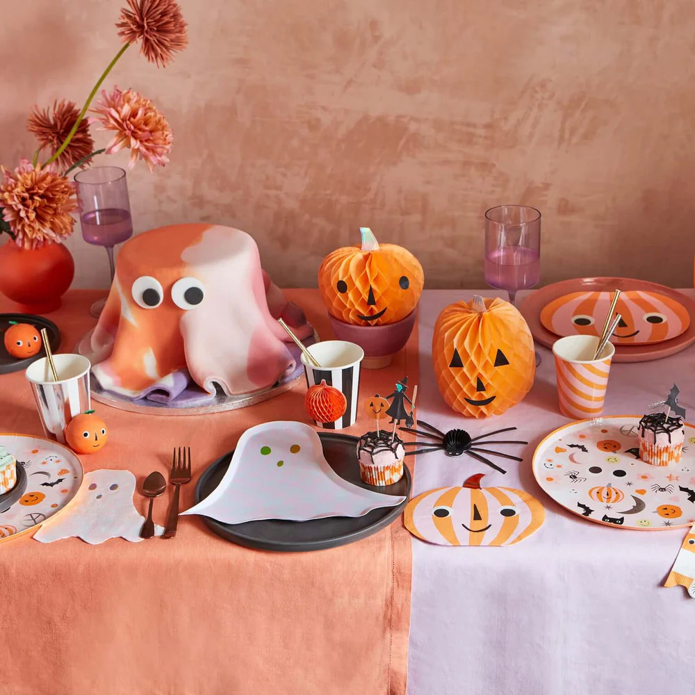 Halloween Party Table Decor