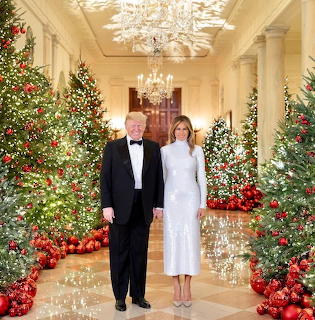 Trump Christmas Photo