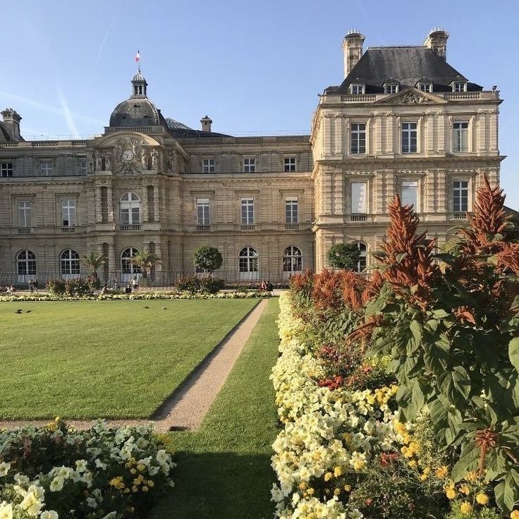 Manor Courtyard