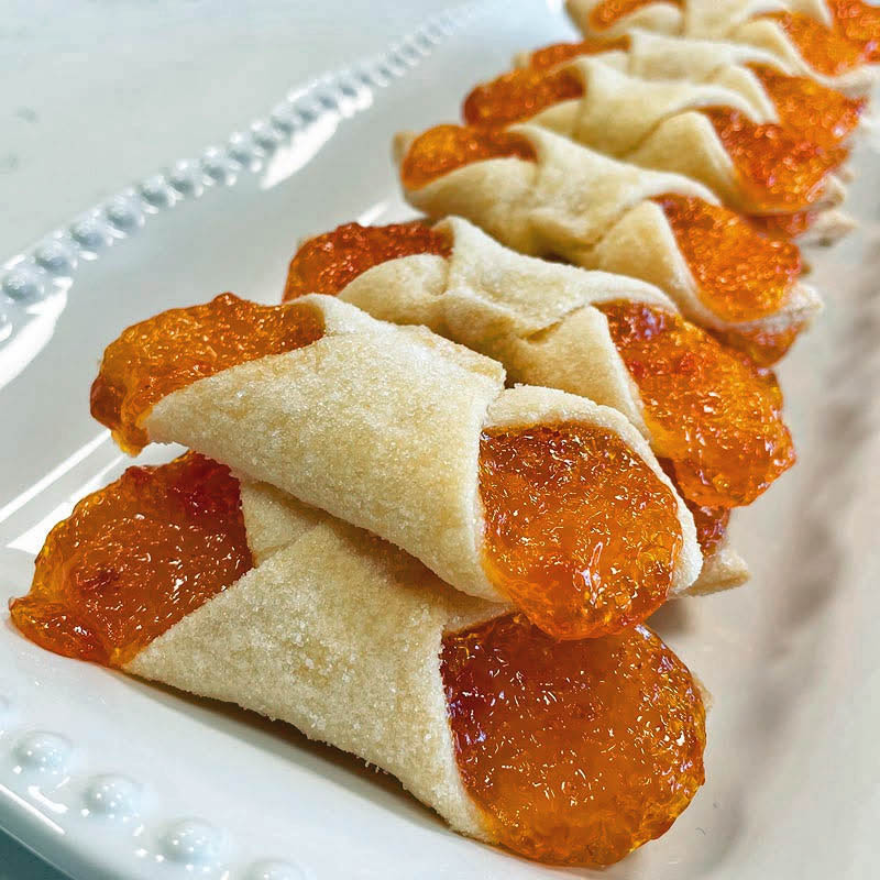 Pastry Rolls with Orange Filling