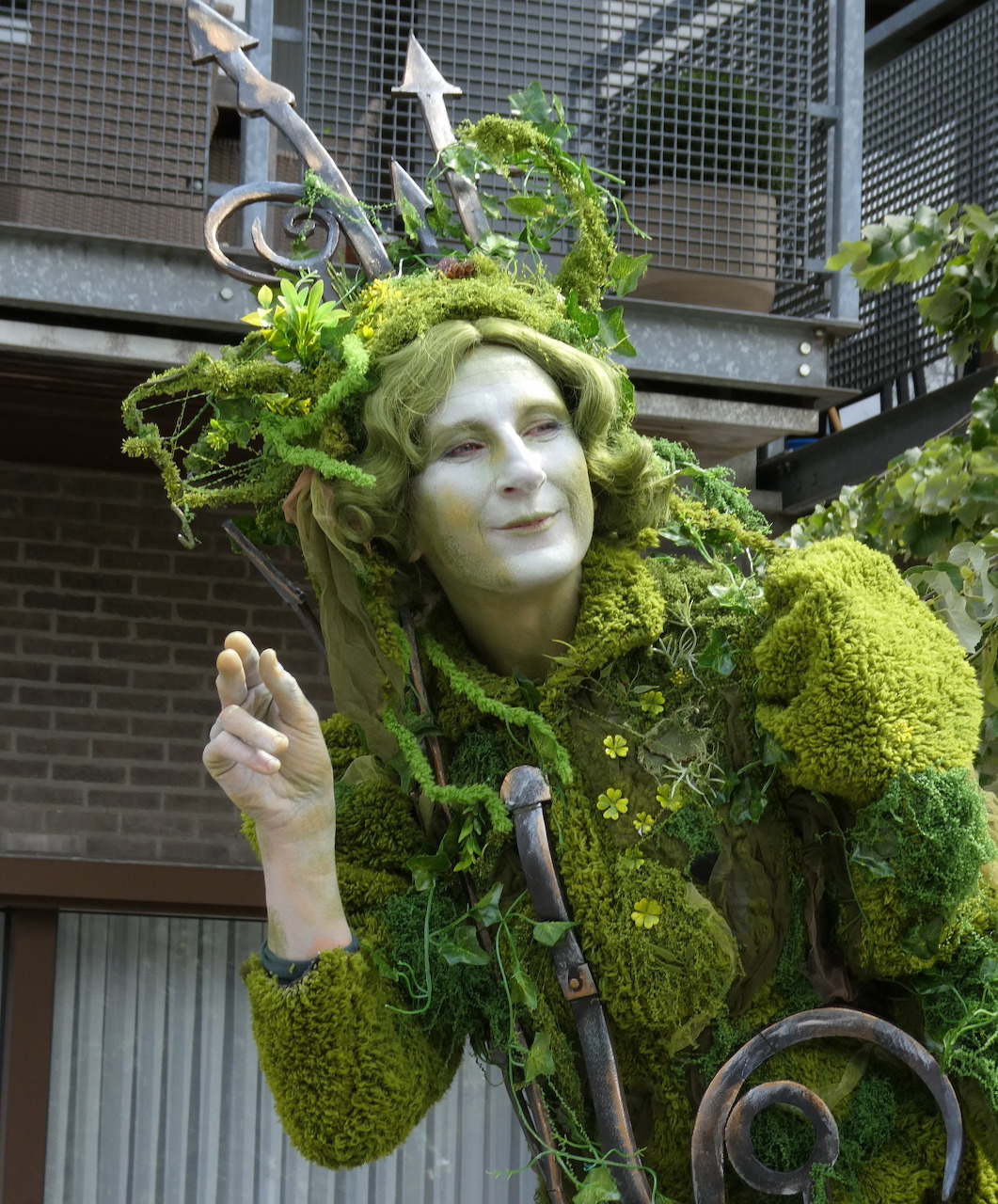 Moss Lady Living Statue
