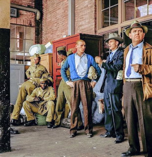 Colorized 1940s photo of soldiers and civilians at Memphis Greyhound bus station