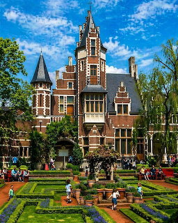 Historic Mansion Garden