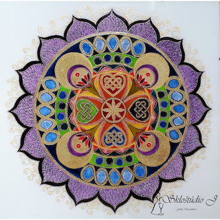 Colorful Mandala with Intricate Patterns
