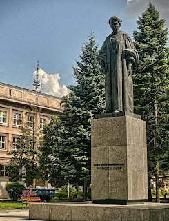 Maria Sklodowska-Curie Monument