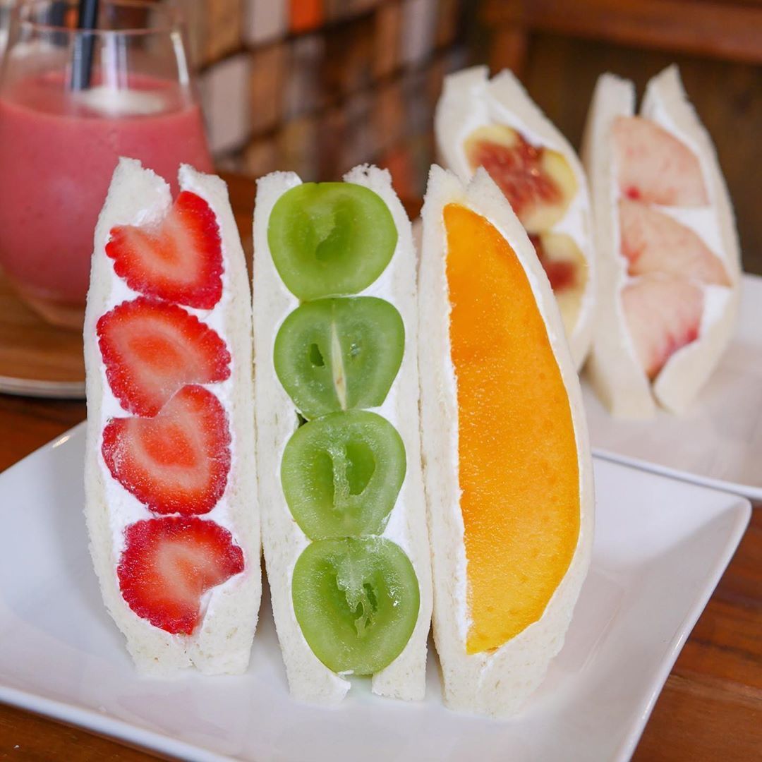 Fruit Sandos