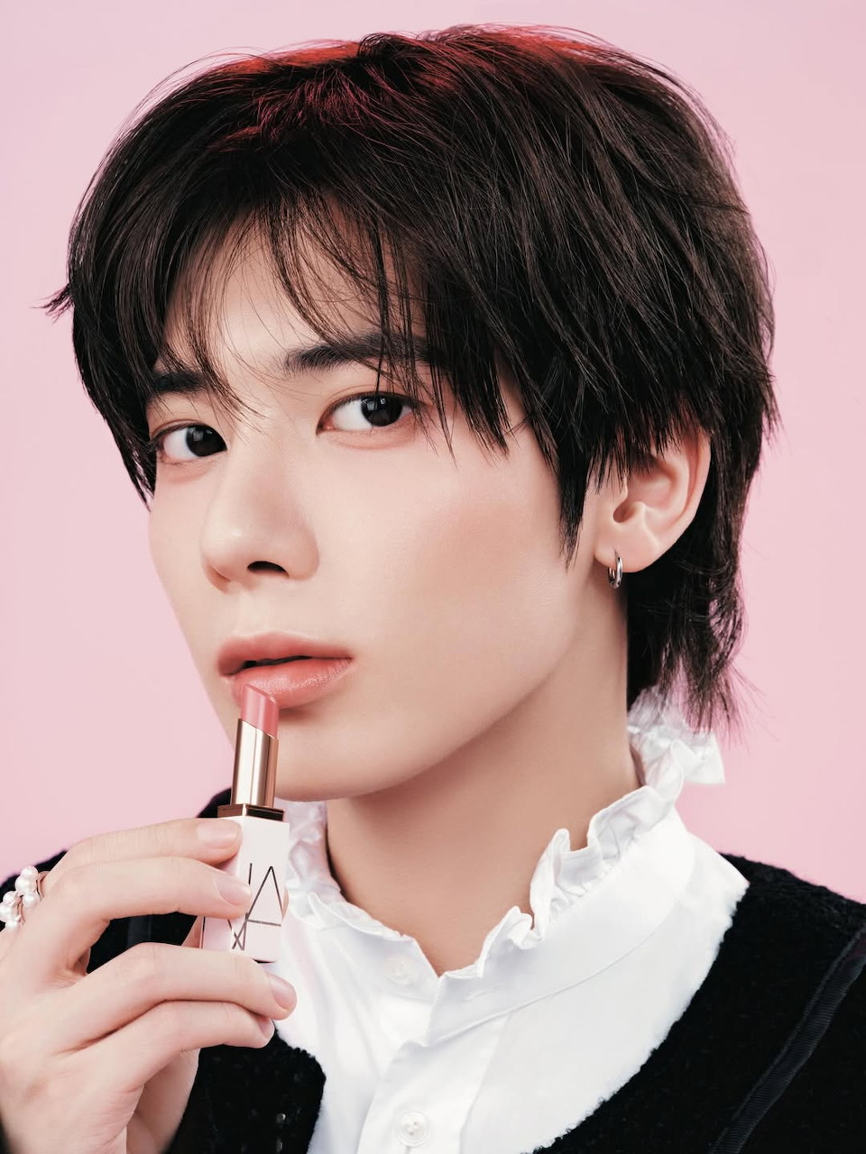 Portrait photo of Taehyun from TXT