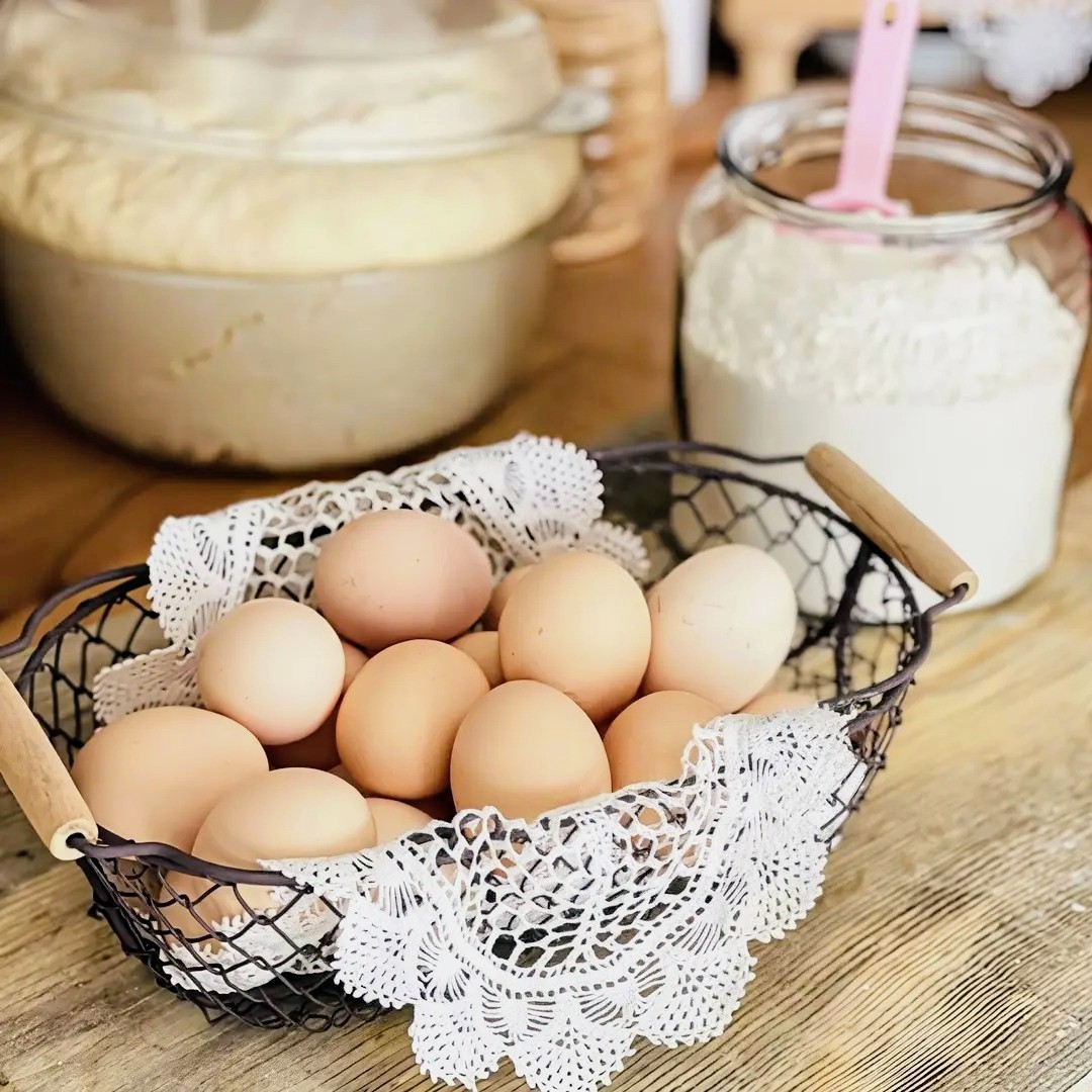 Fresh Eggs Basket
