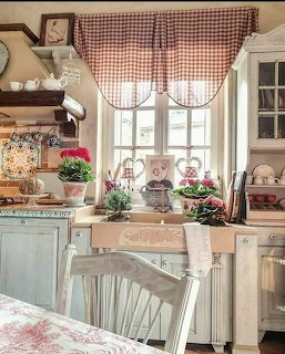 Cozy Cottage Kitchen