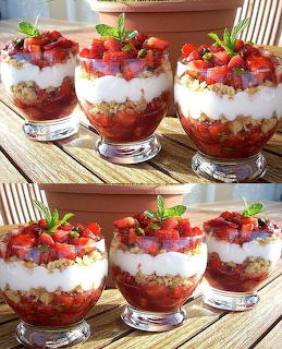 Strawberry Pistachio Dessert Parfaits