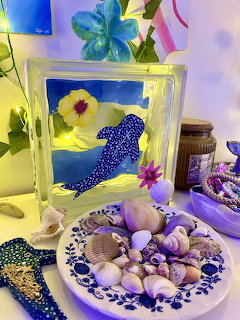 Tropical Shell Decor Display