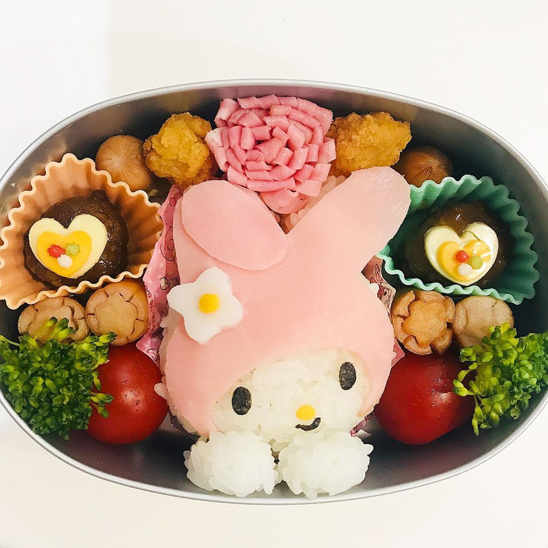 Hello Kitty Bento Box