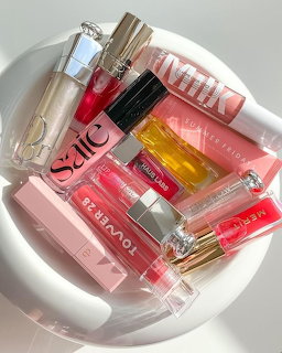 Lip Gloss Collection Flatlay